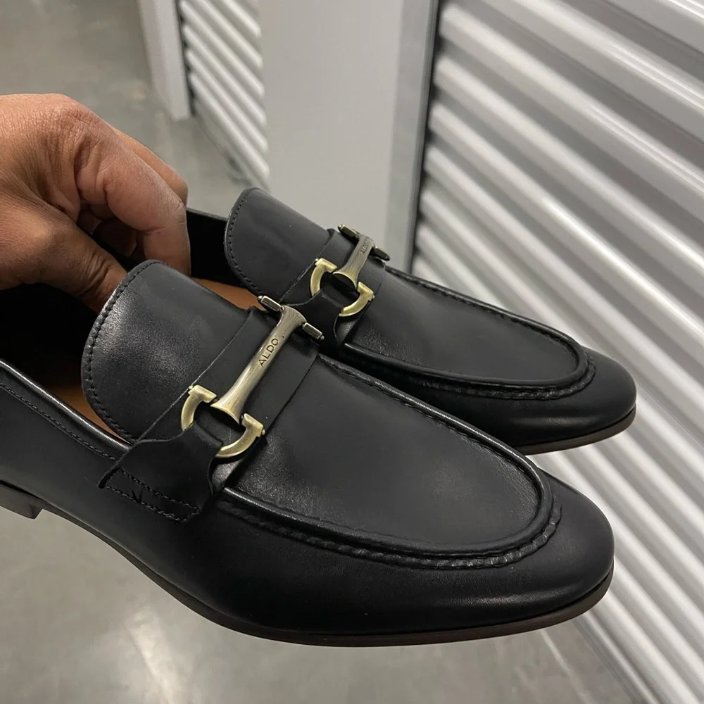 Black Sleek Loafers by Aldo Sz 11 - Picture 5 of 10